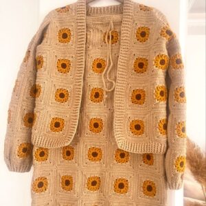 کت و دامن دخترانه قلاب بافی